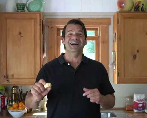 Baked Brown Sugar & Cinnamon Donuts & Donut Holes with Nik from Weekend at the Cottage  